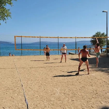 Feriehus Beach Front Home In Kastel Luksic With Sauna *